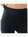 3 strenua-nu-legging-negro-nylon.webp