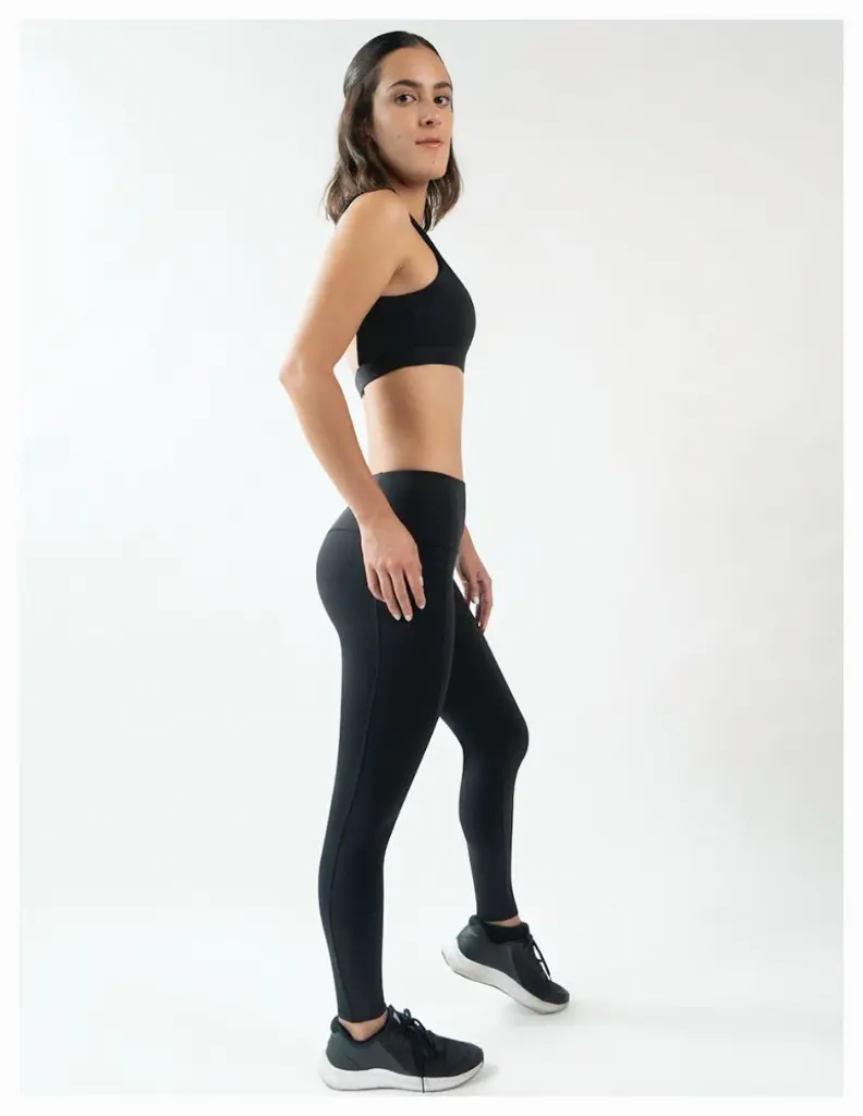 4 strenua-nu-legging-negro-nylon.webp